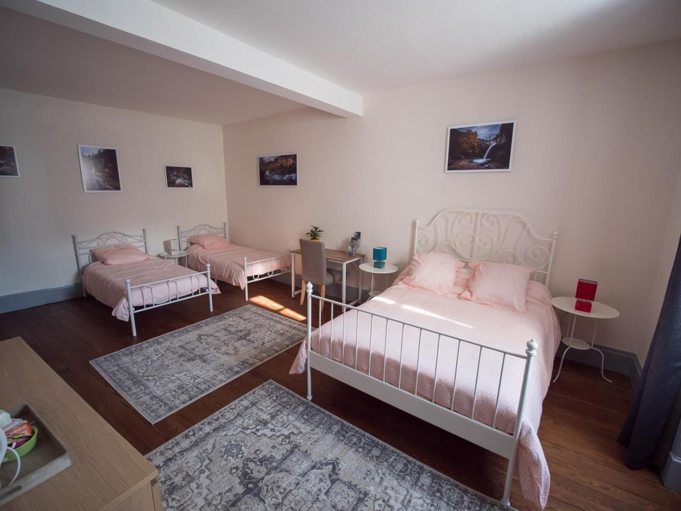 Chez Nathalie Et Etienne Bed & Breakfast Saillans  Екстериор снимка
